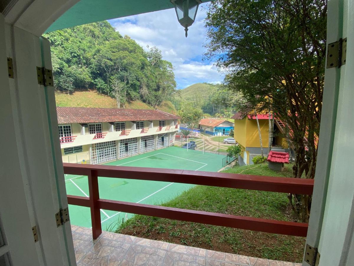 Hotel Fazenda Bonanza エンジェニェイロ・パウロ・デ・フロンチン エクステリア 写真
