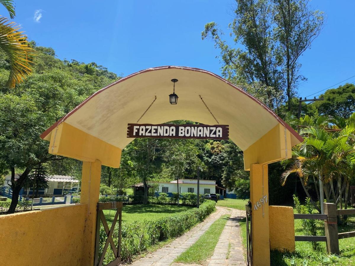 Hotel Fazenda Bonanza エンジェニェイロ・パウロ・デ・フロンチン エクステリア 写真