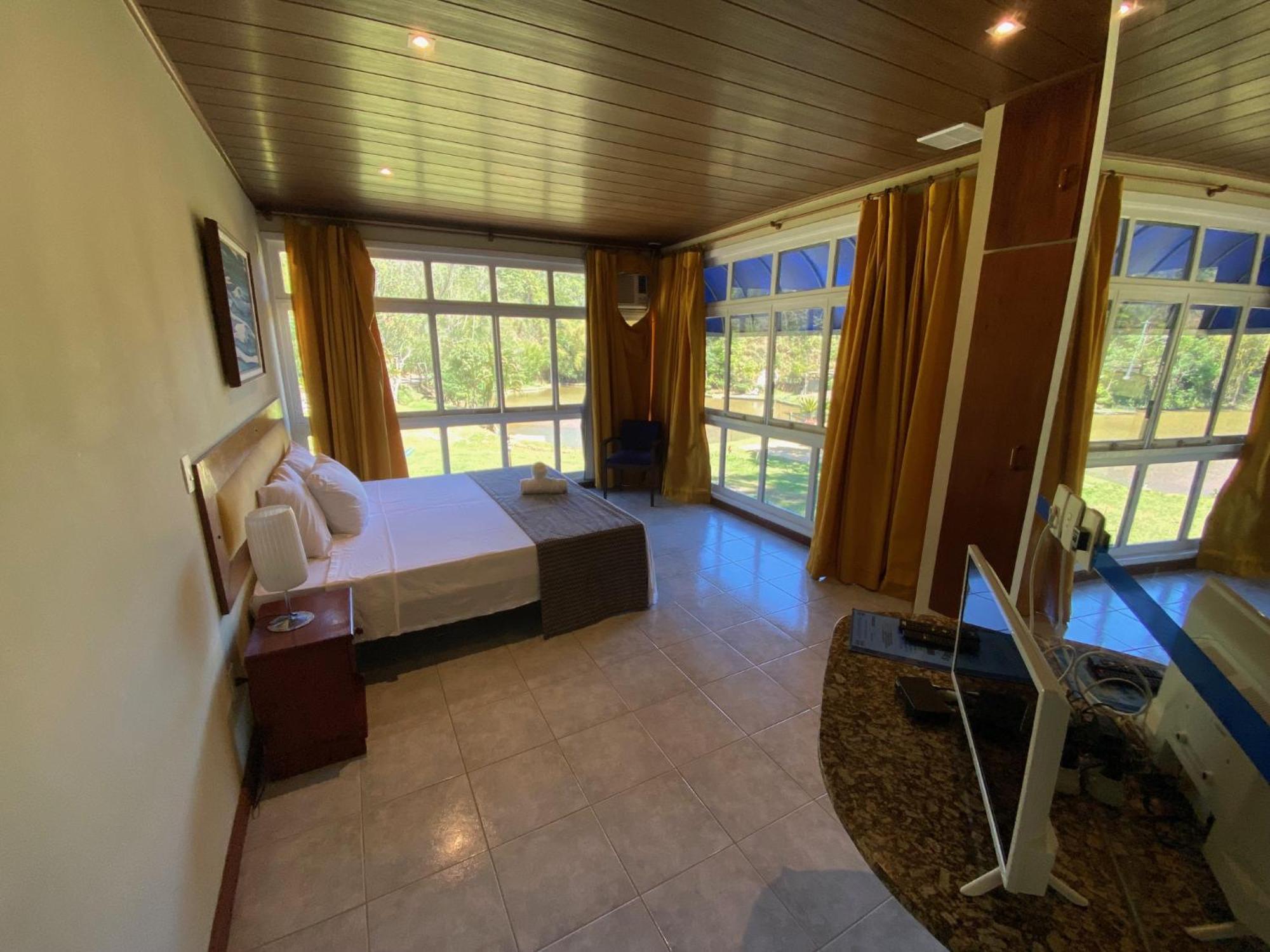 Hotel Fazenda Bonanza エンジェニェイロ・パウロ・デ・フロンチン エクステリア 写真